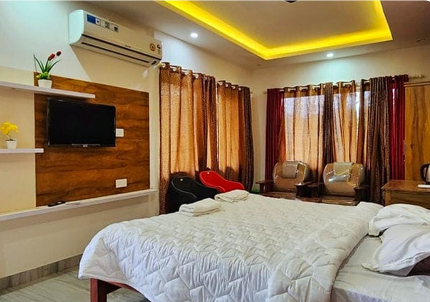 Family Deluxe room at Shri Vitthal Rukmini Bhakta Niwas, Pandharpur